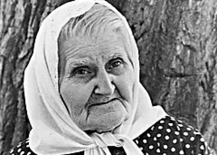 240px-Епистиния_Фёдоровна_Степанова