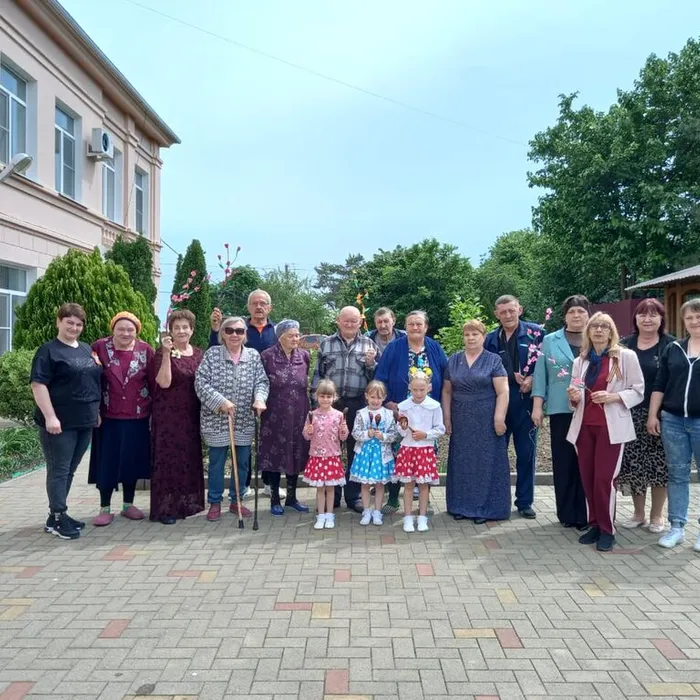"Первомайское настроение", концертная программа
