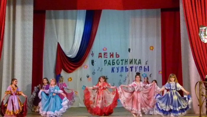 Танцевальный коллектив "Непоседы"